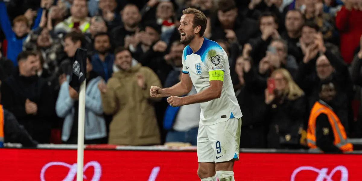 The 30-year-old striker joined the English football history with his performance