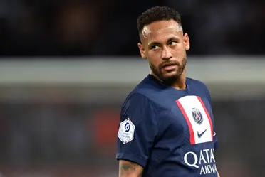 The Brazilian said no to big money coming from the Premier League