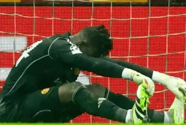 The Cameroonian goalkeeper looked frustrated after his bad performance on the pitch