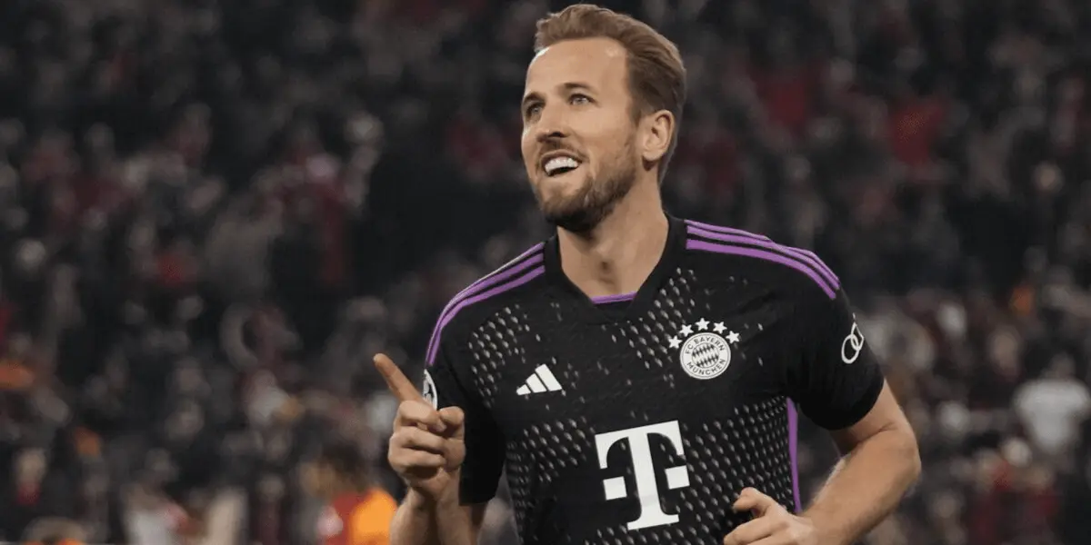 The English striker led his team to the knockout round scoring a great double