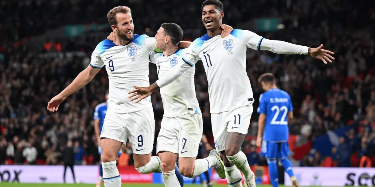 The English team imposed their quality over their rival