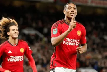 (VIDEO) Anthony Martial ended this horrible streak against Crystal Palace and surprised
