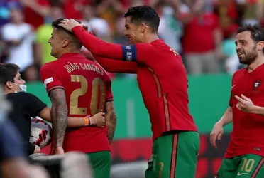 The midfielder is about to be transferred to another world-class team and rival of the Citizens.