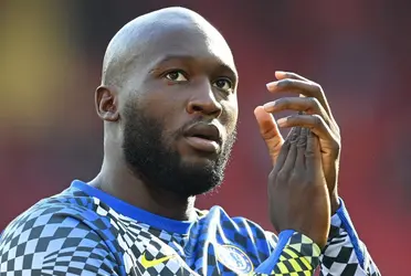 The player is desperate to solve his future soon