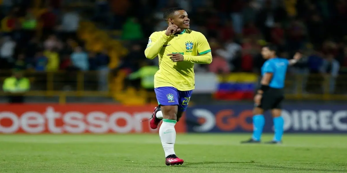 The young player is attracting a lot of attention and is reportedly on the verge of joining the Gunners.