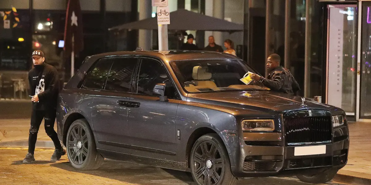 United's Luke Shaw got fined after parking his Lamborghini outside of Wilmslow train station.